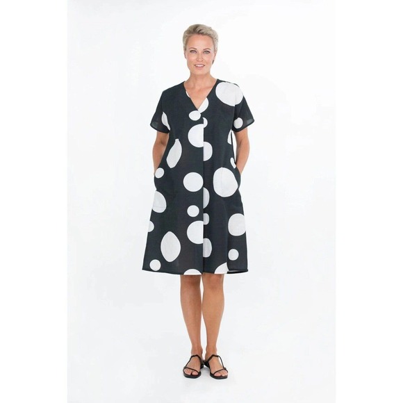 Marimekko Dresses & Skirts - Ritva Falla Passero Dress Black Dot Small Lagenlook Relaxed Short Sleeve Linen